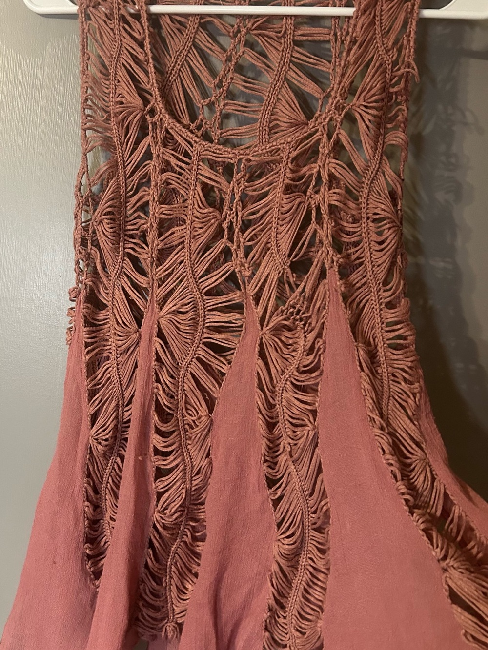 Rebellion Boho Macrame Pullover Vest Dusty Mauve Size Medium